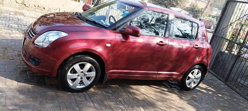 Suzuki Swift 2016 1.3 dlx 12