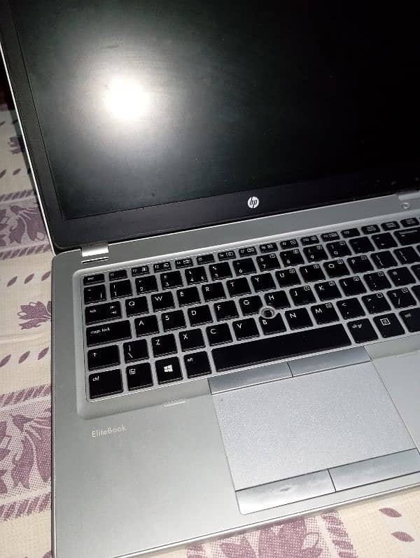 Hp corei5 4 Generation Folio9480m. . . Hp Laptop 4