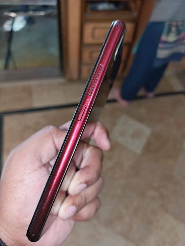 Vivo Y11 4