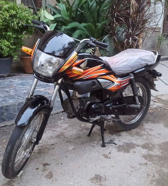 2017 Honda Pridor Karachi Number 10