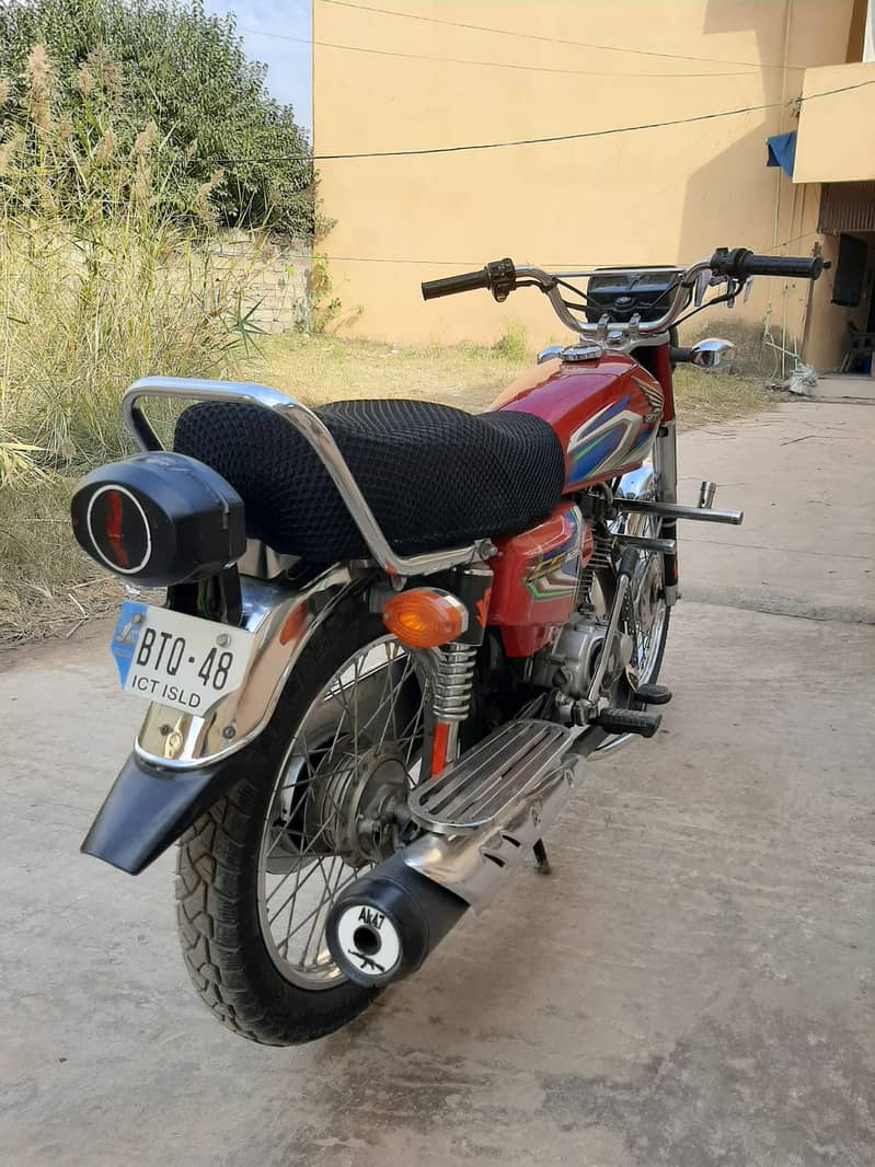 Honda CG 125 2022MODEL ISLAMABAD NUMBER 1