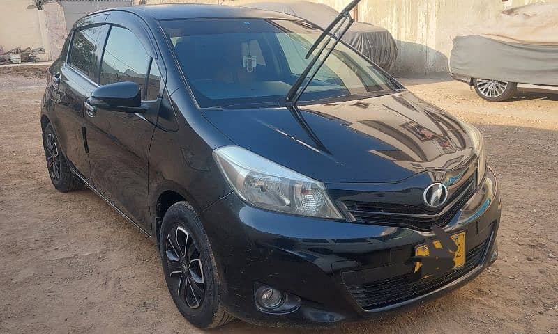 Toyota Vitz 2013 3