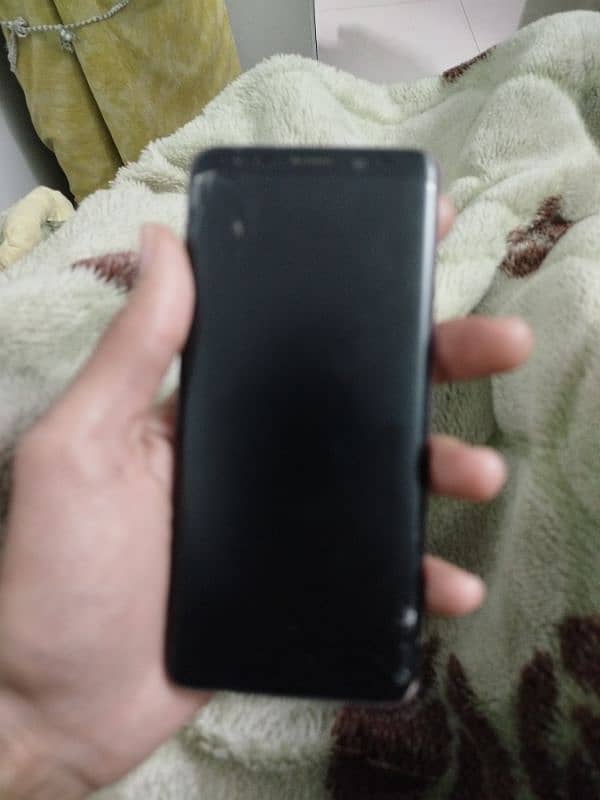 I AM selling Samsung S9 4/64 1