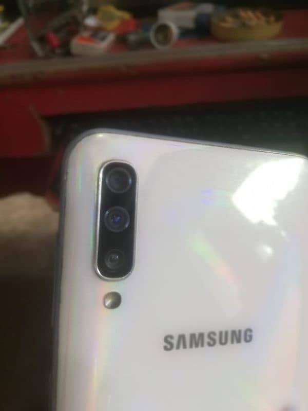 samsung A50 4gb/128gb 3