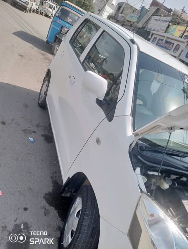 Suzuki Wagon R 2018 3