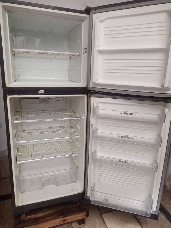 fridge dowlance for sale 1