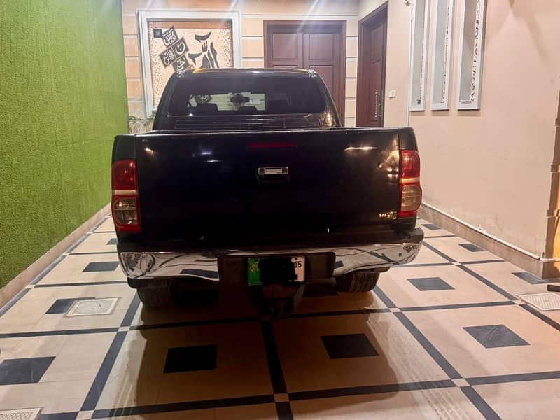 Toyota Hilux 2010 - Excellent Condition 1