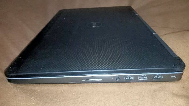 Dell Percision 7510 core i7 6th generation workstation laptop 3