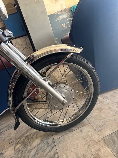 Honda 2015 Model Antique Bike 9