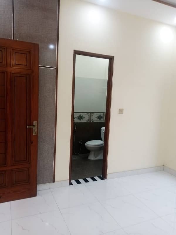 10 Marla Triple Storey House For Sale In Umer Block Allama Iqbal Town Lahore 2