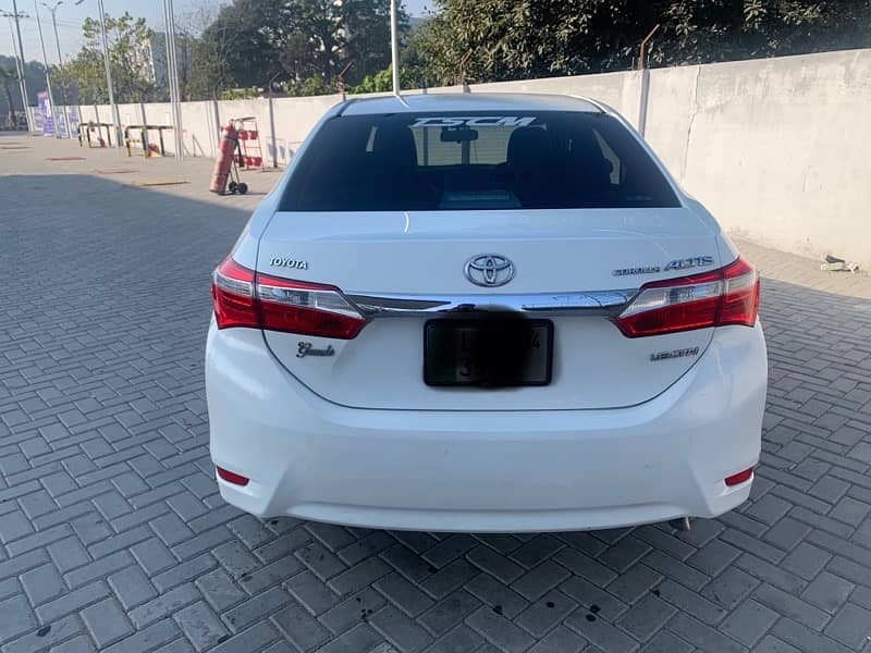 Toyota Altis Grande 2014 1