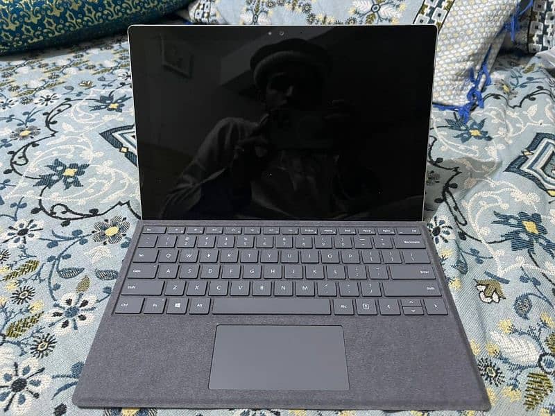 Microsoft surface 8