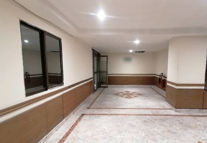 Office 1240 Square Feet For rent In Siddique Trade Center 15