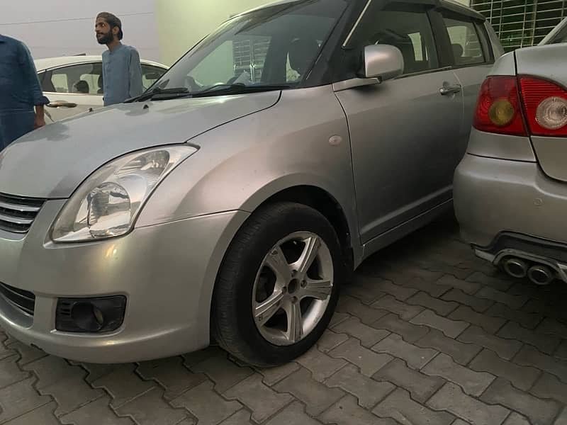 Suzuki Swift 2011 5