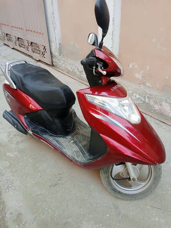 United company sakooty (100cc)red colour 3