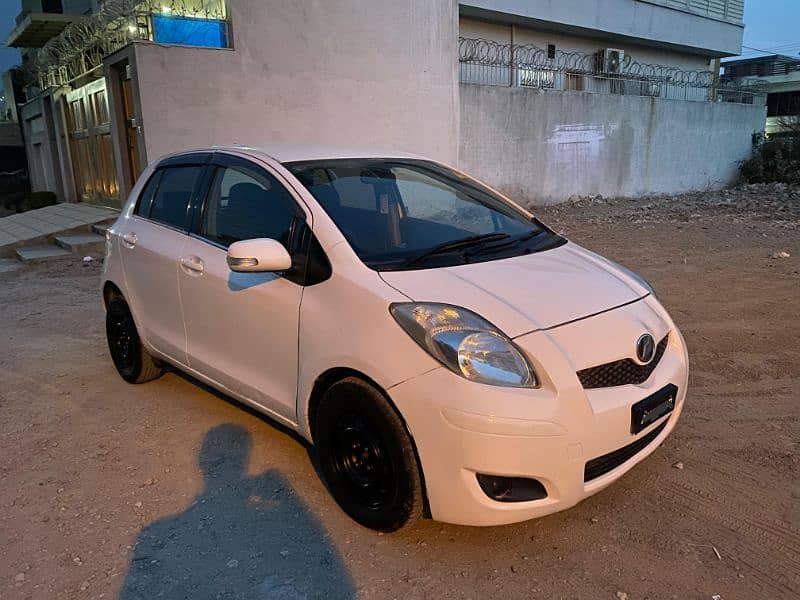 Toyota Vitz 2008 1