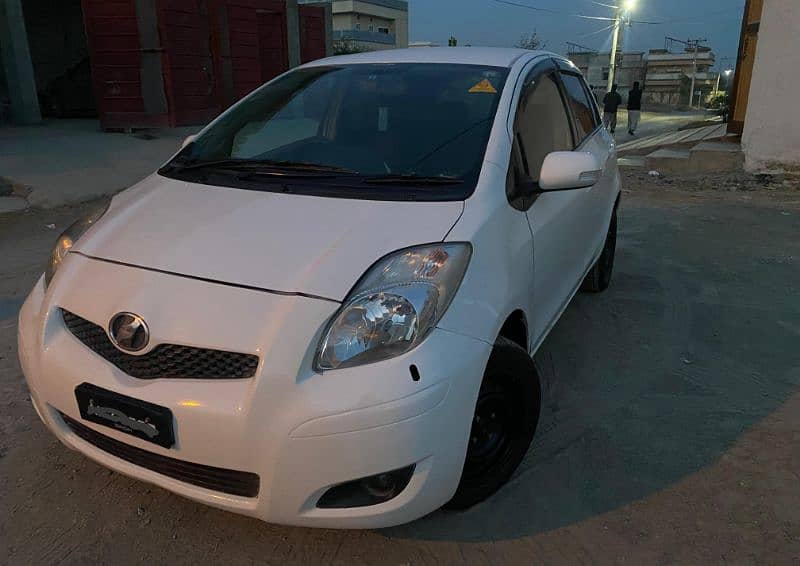 Toyota Vitz 2008 4