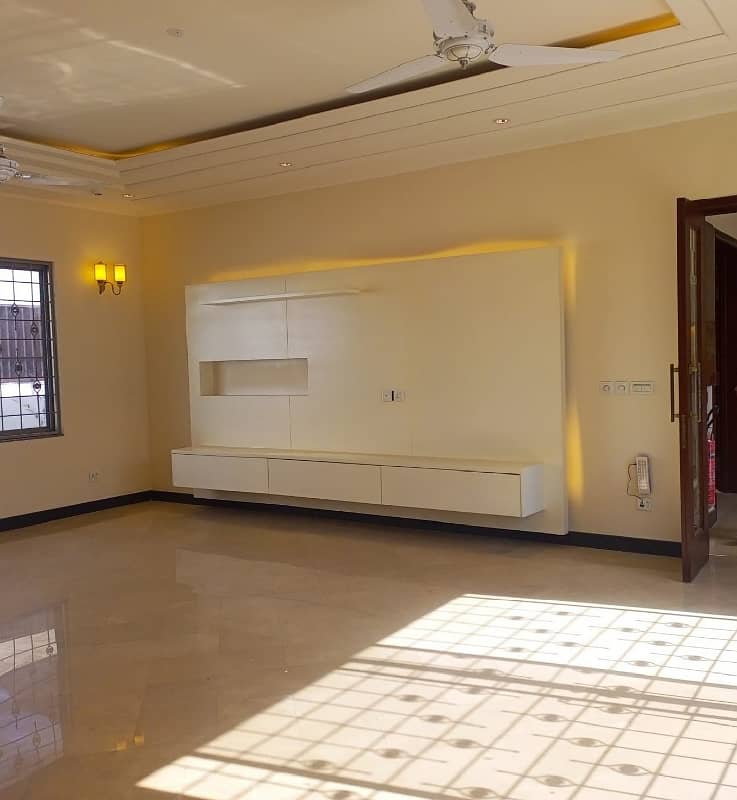 1 Kanal Upper Portion For Rent In DHA Phase 4 Block GG, Lahore. 0