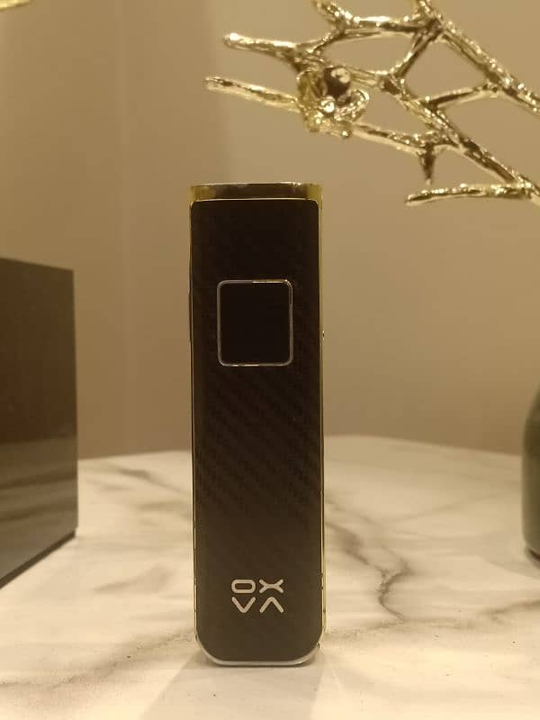 Oxva Xlim pro black gold colour with box and lanyard 0