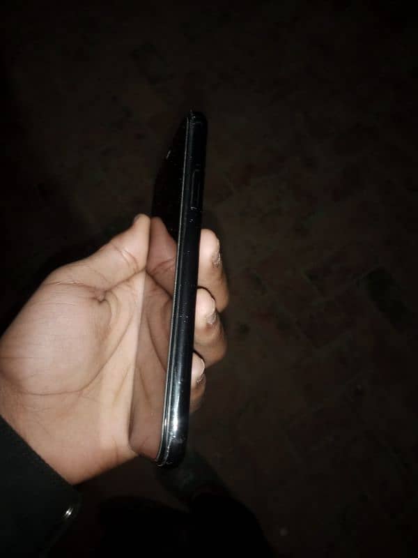 iPhone XR 64gb non pta Jiss bahi na lana h rbata kar lo 4