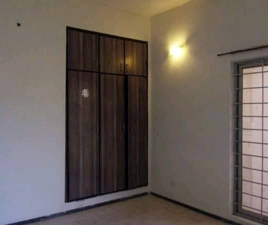 5 Marla Flat In Askari 11 - Sector C Is Best Option 0