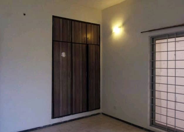 Prominently-Located Flat Available In Askari 11 - Sector C For rent 1