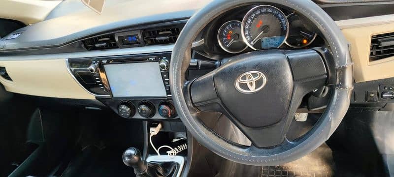 Toyota Corolla GLI 2015 total janiune 0