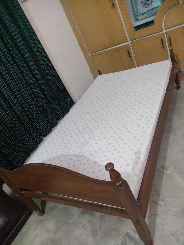 Single beds for sale, with mattresses 4