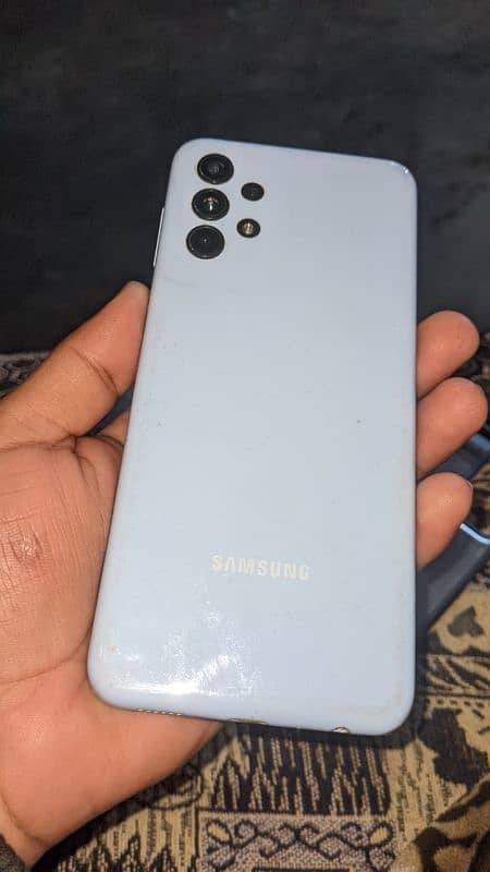 samsung galaxy A13    4/64 4