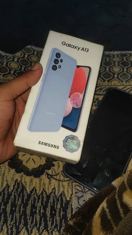 samsung galaxy A13    4/64 7