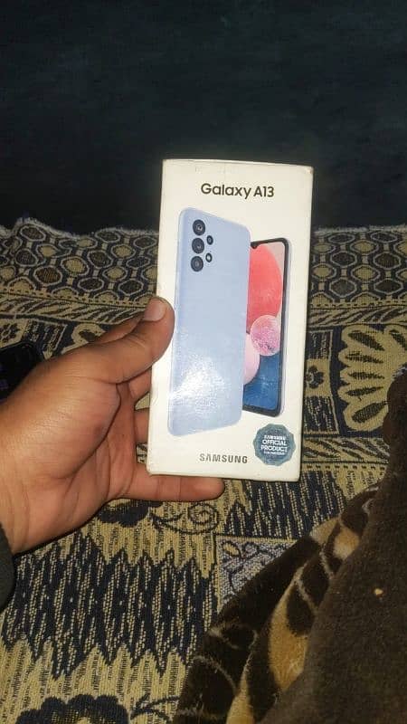 samsung galaxy A13    4/64 8