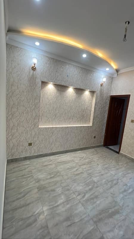 5 Marla approve area house with Gas and Wapda available 8