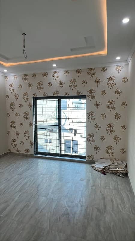 5 Marla approve area house with Gas and Wapda available 9