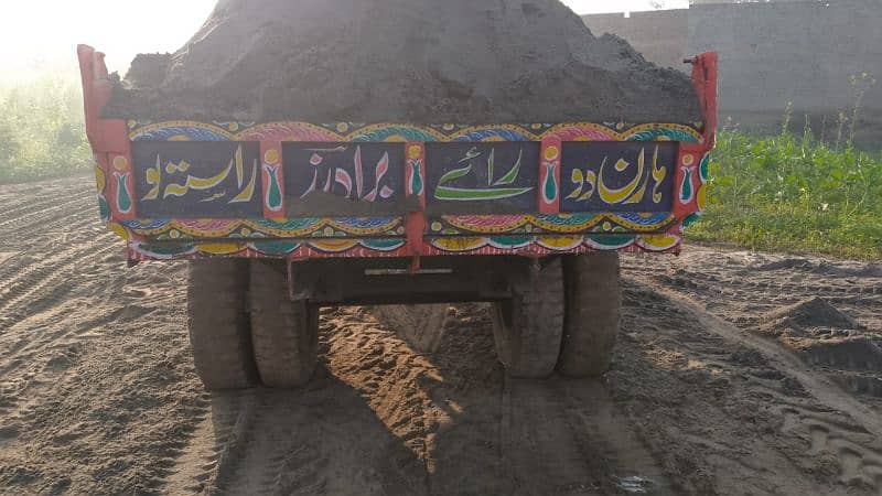 Dumper for sale in shorkot area condition new 1