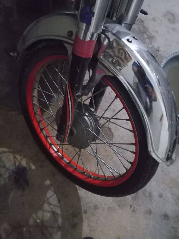 crown bike 10/8 condition enjoin 100% oka ha original Tanki tapy nai h 1