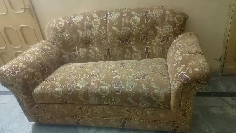 sofa set 7 seaters 4