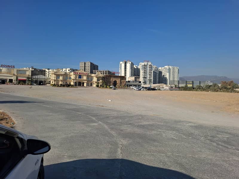 Corner Flat For Sale In Capital Resort E11 Islamabad on Installment 9