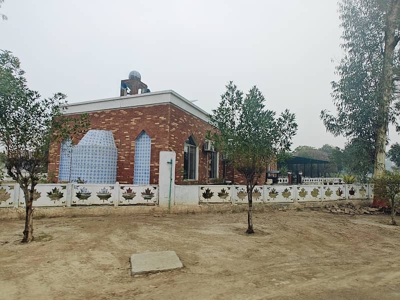 1 Kanal Plot For sale in Shaheen block LDA approved 8