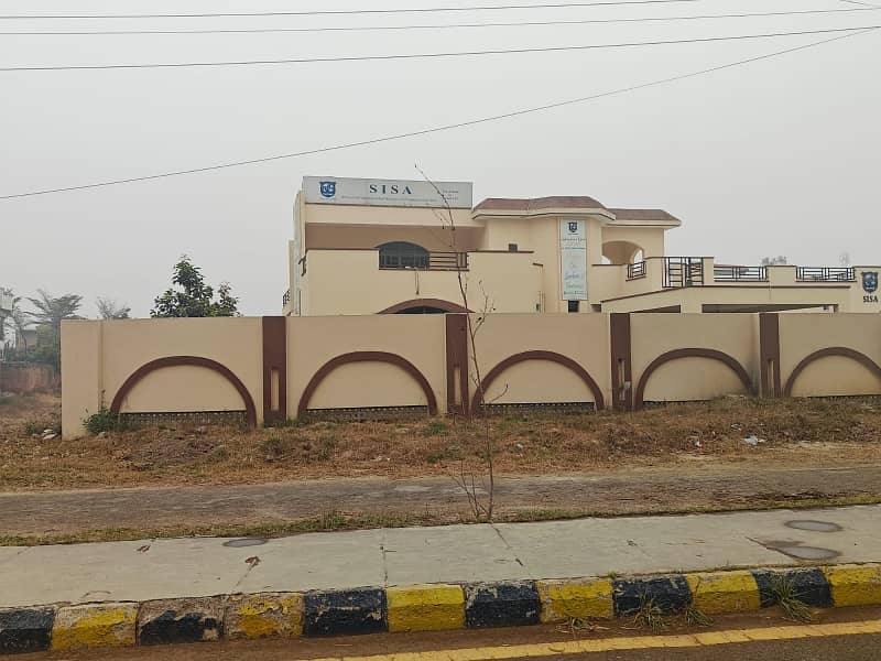 10 Marla Possession Plot For Sale  Nishat  Block Chinar Bagh 16