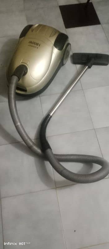 katomo japani vacuum cleaning 1800 watt 1