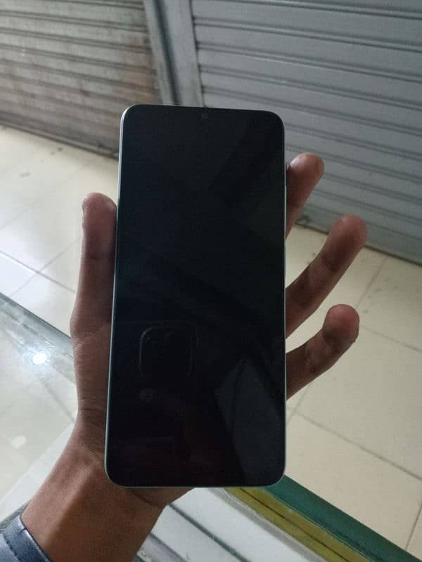 Redmi 12c 4/128 gb full ok set complete set hai Daba charger dono hai 1