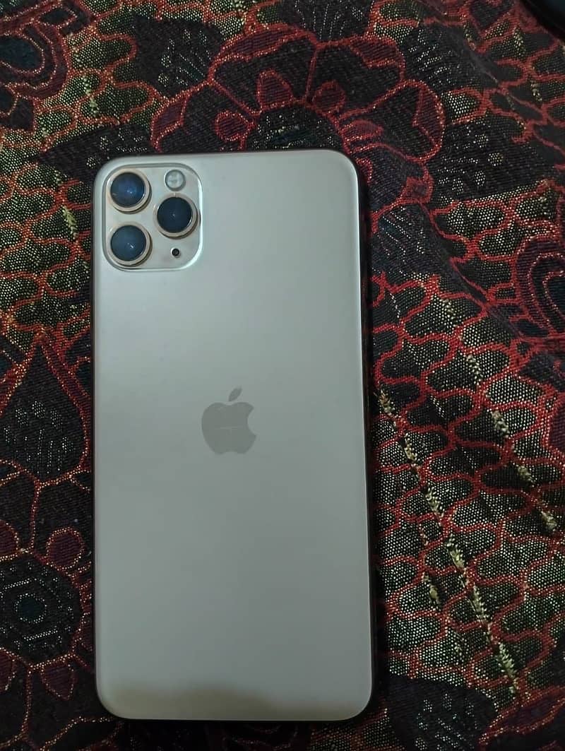 Apple iPhone 11 pro max 256 GB pta approved 3