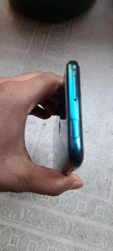 Huawei Y9 Prime 4