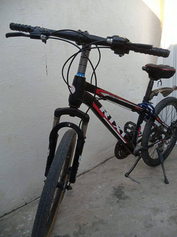 RIXI Mountain Bike - Excellent Condition 1