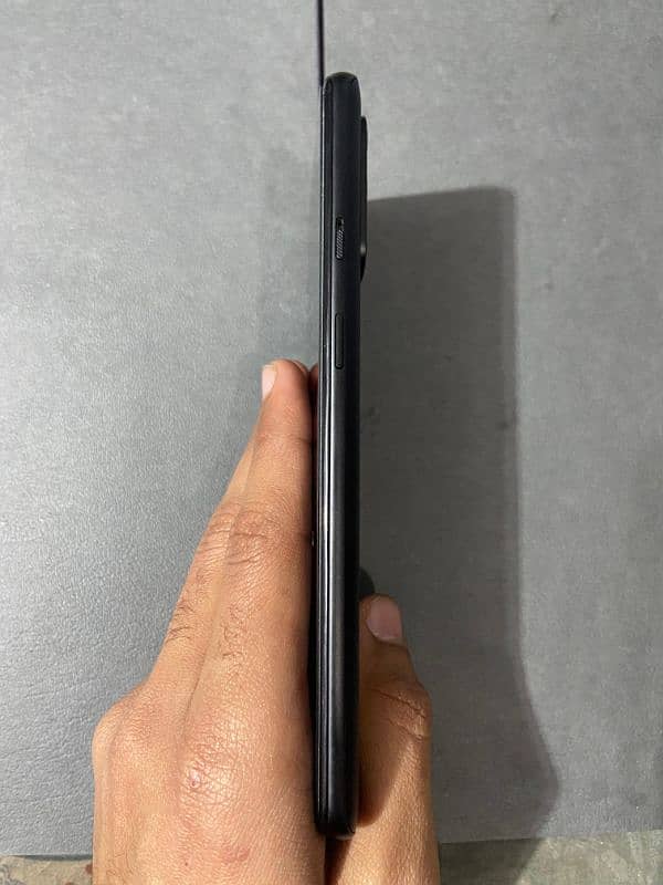 One plus 9R 8/256 1