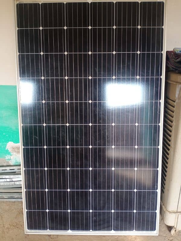 300 watt solar panel 0