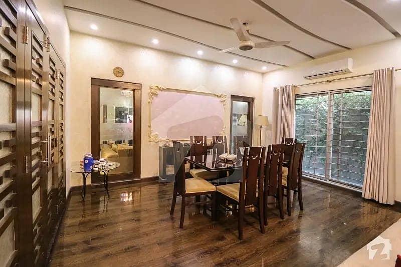 01 Kanal Slightly Used Well Maintained Like Brand New Most Elegant Bungalow For Sale In DHA Phase-4 Near To Park 6