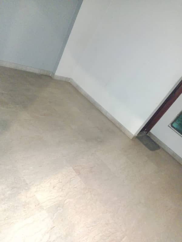 7.5 Marla upper Porshan For Rent in johar Town ph 2 6