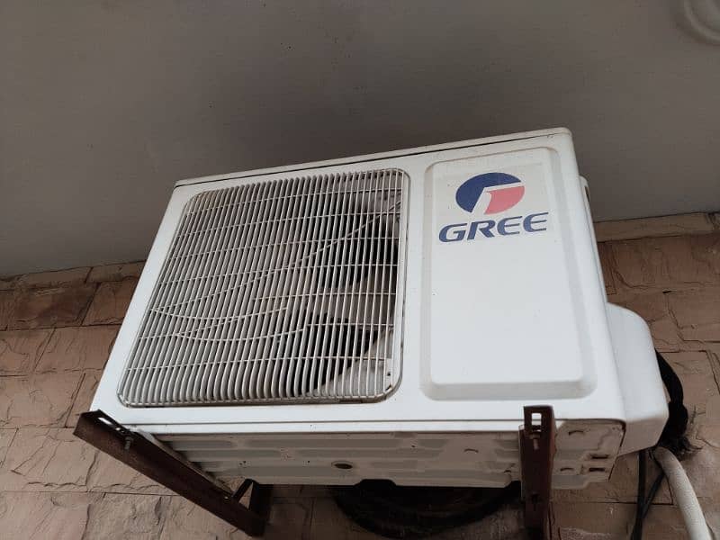 Gree Split AC 200% original condition 1