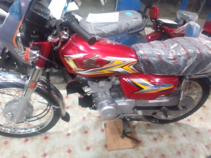 Honda 125 applied for sale 0/4/0/6/1/1/9/0/2/9 0